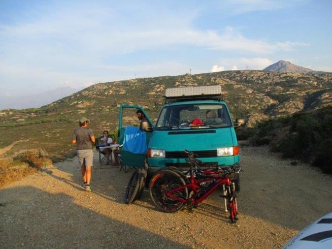 La Corse lutte contre les dangers du camping sauvage